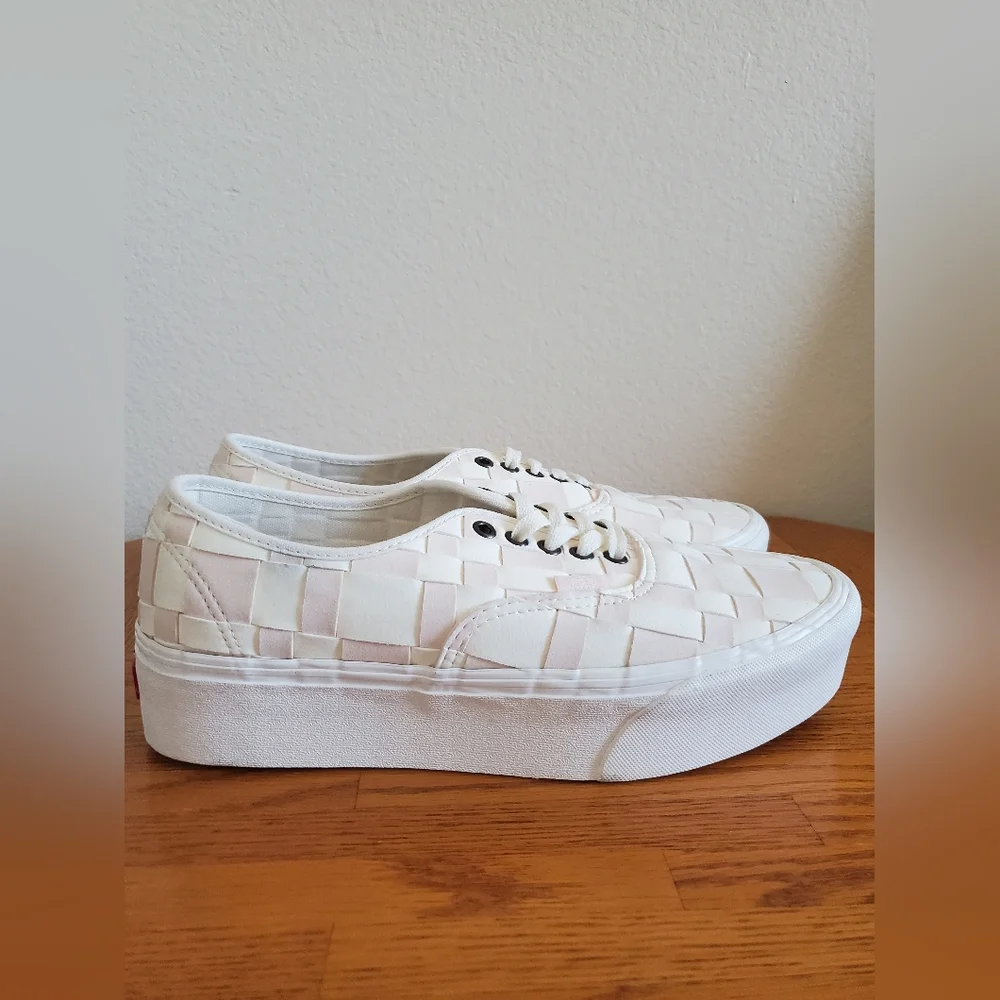 Vans White Pink Woven Checkered Platform Sneakers Men's Shoe 10 Women's 11.5 - Picture 2 of 11